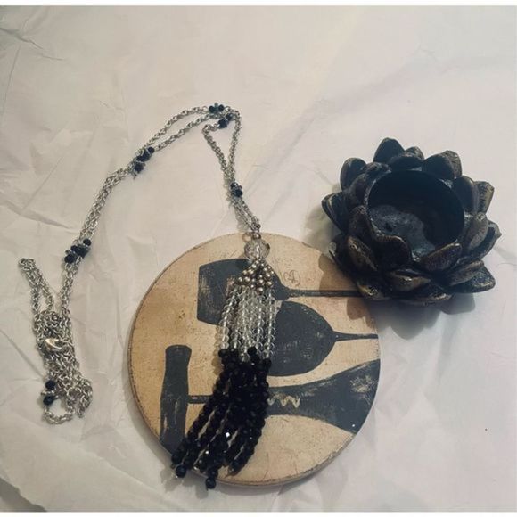 Vintage black and WHITE SPARKLE TASSLE NECKLACE - Picture 3 of 6